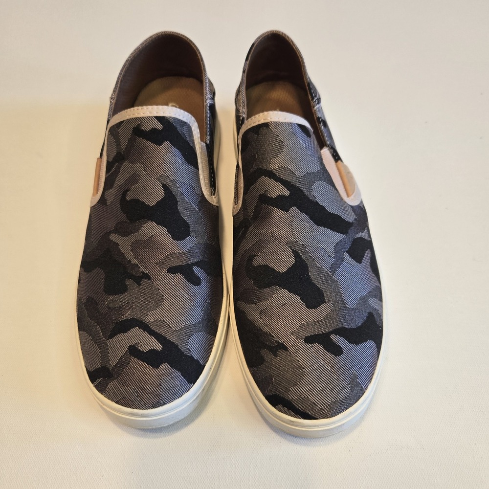 Olaukai Pehuea P'ai Camo Womens Slip On‎ Sneaker